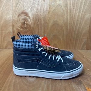 Vans Sk8-Hi Mte 
Plaid Grey/White
VN0A5HZYGYW
Men’s boots - athletic shoes